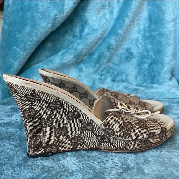 Gucci monogram wedges - Picture 3 of 7